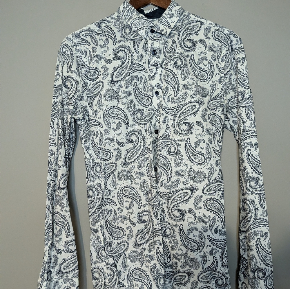 H&M Black and White Paisley Button Down Shirt